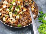 ► Poêlée de quinoa sauté au tofu, légumes & 5 épices