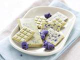Chocolats blancs matcha-violette ( + superfoods )