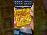 Accompagnement croustillant : Salade fraîche aux herbes pour sublimer votre gaufre à la courgette