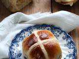 Hot cross buns, la brioche anglaise de Pâques