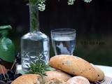 Petits pains aux olives et au romarin