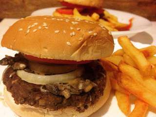 Steak haché végétal et burger veggie