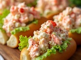Buttery New England Lobster Roll Recipe