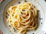 Rustic Roman Cacio e Pepe Recipe: Cheesy Pasta Perfection