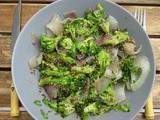 Salade tiède de brocolis aux graines