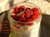 Chia Pudding : le petit-déjeuner, bon et sain, dans un bocal { lait d'amandes, cannelle, banane & framboises }