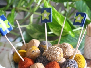 Boules apéritives fromagères