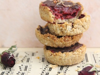 Mini-tartelettes à la framboise coque chocolat