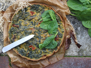 Quiche épinards-curry-tomates séchées