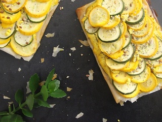 Tartes fines courgettes, citron confit, gingembre et curcuma