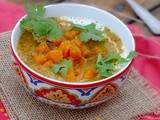 Soupe de lentilles corail, carottes et poivrons jaunes au curry