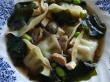 #Vegan Soupe asiatique : miso, wakame, edamame et gyozas