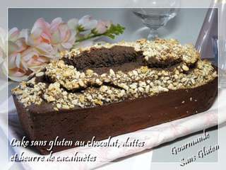 Cake cacao dattes sans gluten avec farine de lentilles, châtaigne et pépites de chocolat sans sucre ajouté