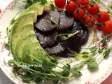 Salade de betterave et avocat, chantilly de feta