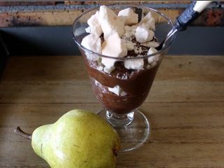Bataille Food #130 , douceurs fruitées d'automne , Trifle poire et chocolat et meringue