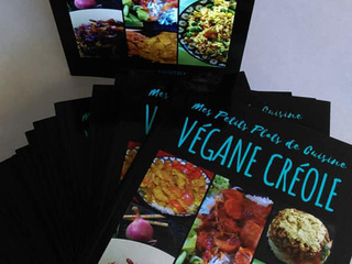 Livre papier  Mes petits Plats de Cuisine Végane Créole  45 recettes des iles de l'océan Indien