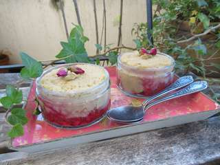 Gâteau de semoule rose-cardamome-framboise