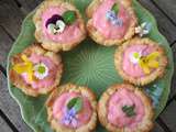 Petits gâteaux de fées rose et violette