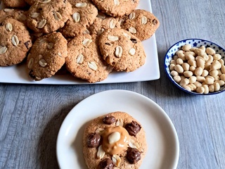 Cookies aux flocons d'avoine, cacahuètes et pépites de chocolat