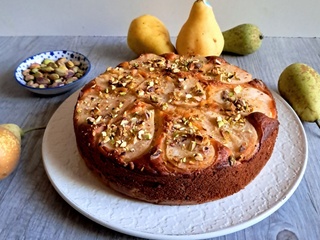 Gâteau aux poires et pistaches