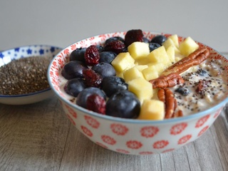 Petit déjeuner noix de pécan, myrtilles
