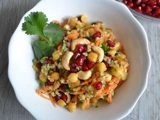 Salade de boulgour aux pois chiche et grenade