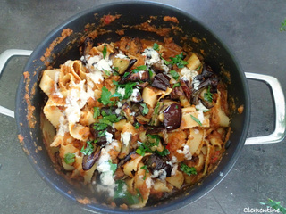 Pâtes aux aubergines brûlées et tahini de Yotam Ottolenghi