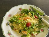 Salade de couscous aux tomates cerises et pesto