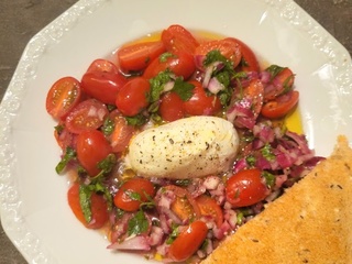 Salade de tomates à la burrata