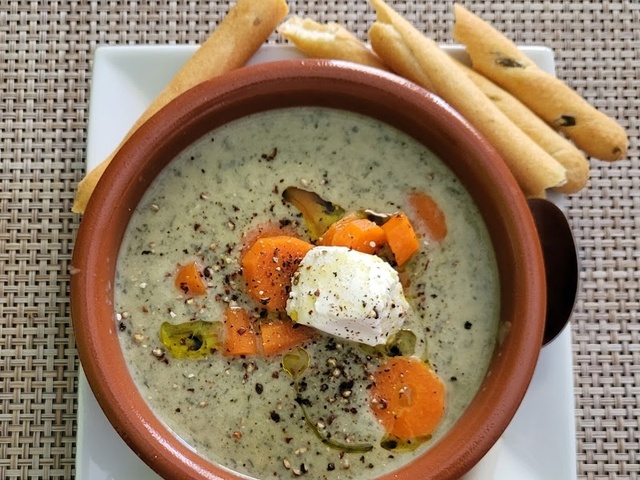 Recettes végétariennes de Soupe aux fanes de carottes