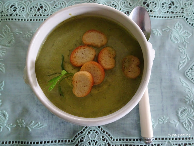 Recettes végétariennes de Soupe aux fanes de carottes