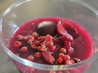 Soupe glacée betterave et cerises