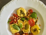 Tortelloni, tomates et pesto