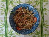 Tumis Taugé - Pousses de haricots mungo au wok