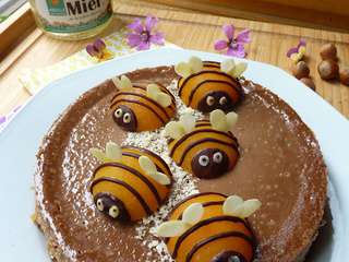 Cheesecake des abeilles - miel, noisettes, abricots et sarrasin