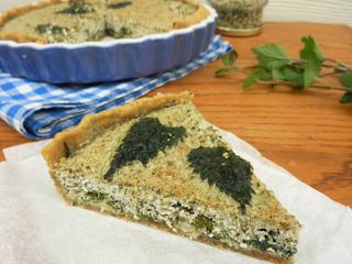 Quiche aux orties, blettes et lierre terrestre