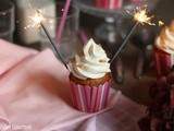 Cupcakes à l’abricot et au chocolat blanc (amande, madeleine, ganache montée, goûter, dessert, anniversaire)