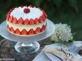 Fraisier wedding cake de Hugues Pouget (fraise dessert été génoise financier crème au beurre meringue amande chantilly vanille)