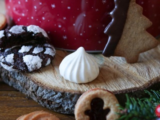 Meringues à la fève de tonka, quand la simplicité est à croquer (goûter, biscuit, boite à biscuit, dessert, blanc d’oeuf)