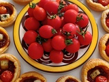Mini tartelettes feuilletées à la tomate