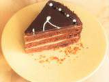 Layer cake d’anniversaire (ou pas) {Poire, amande & chocolat}