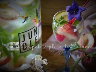 Flavored Water, peach and verbena lemongrass : eau parfumée naturelle à la pêche et verveine citronnelle