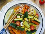 Pad thaï végétarien aux légumes et au tofu (vegan)