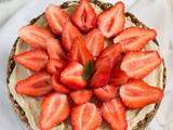 Tarte aux fraises, crème glacée à la banane (vegan)