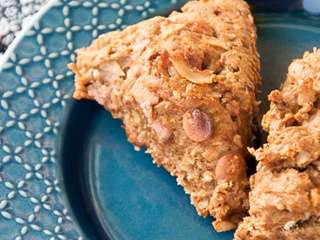 Scones à la noix de coco et chocolat Ruby
