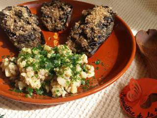 Aubergines farcies au chèvre et à l'estragon