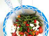 Salade de haricots verts, tomates cerises, feta et mozzarella (Salad of green beans, cherry tomatoes, feta and mozzarella)