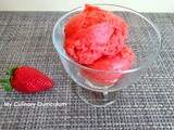 Sorbet à la fraise à la turbine à glace ou sorbetière (Strawberry sorbet with icecream maker)