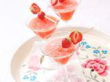 Cocktail à la rose, à la fraise et au muscat d'Alsace - Strawberry and rose cocktail with Alsace Muscat