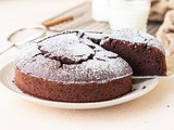 Carottes, chocolat… et c’est tout ! Ce duo improbable qui donne un gâteau incroyablement fondant